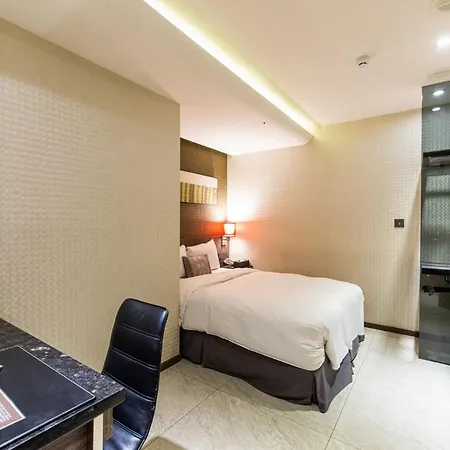 Beauty Hotels Taipei - Hotel Bfun